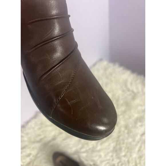 Clark’s Collection Brown Slides - Picture 3 of 10